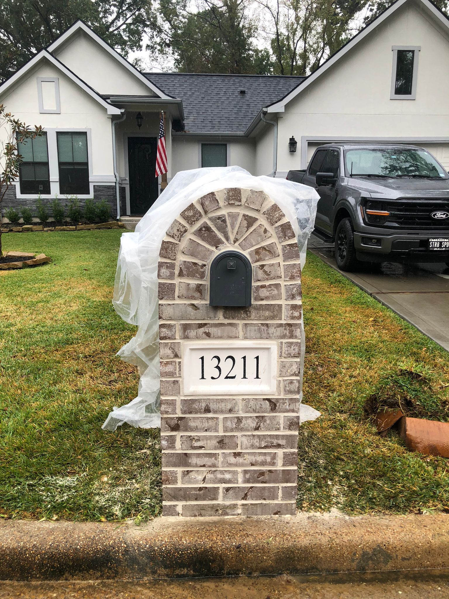 Mailboxes 003